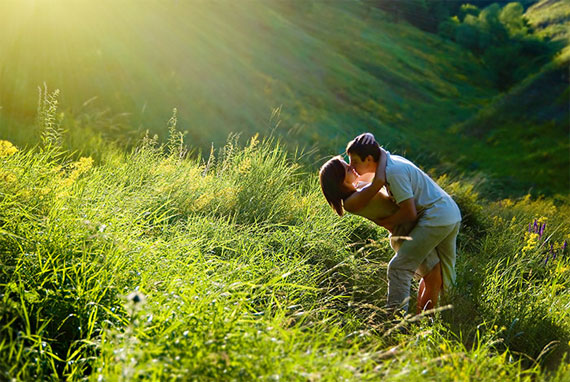 how to take engagement photos