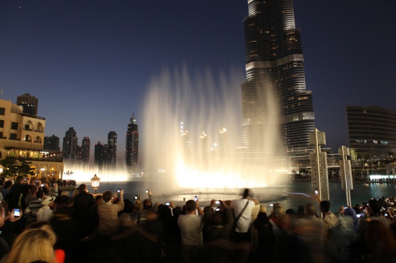 burj khalifa fountains