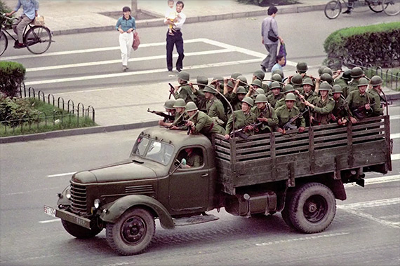 Chinese soldiers at Tiananmen Square