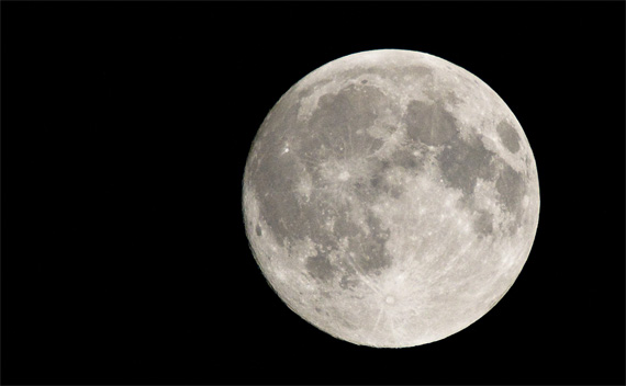 "Harvest Moon" captured by Robin