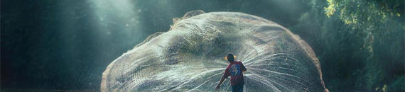 Interesting Photo of the Day: A Fisherman Casts His Net