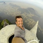 Daredevil Climbs Landmark to Get World’s First Ever Selfie with Christ the Redeemer