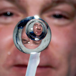 Interesting Photo of the Day: An Astronaut Inside an Air Bubble Inside a Drop of Water