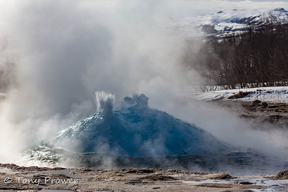 iceland geyser eruption