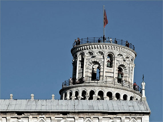 tower of pisa cropped