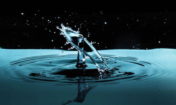 water splash photo